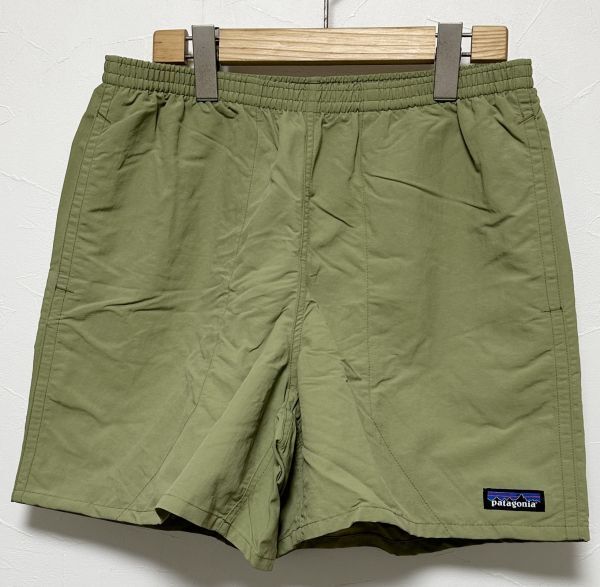 パタゴニア メンズ Lサイズ バギーズ ショーツ 5インチ ショートパンツ patagonia BUGR バックホーングリーン 57022