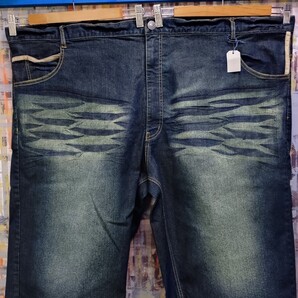 紙タグ新品/送料込★AMORE PURO(ニッセン)キングサイズ ハーフジーンズ/w140~141/濃インディゴ縦落ち加工/クールマックス素材/バックシャン