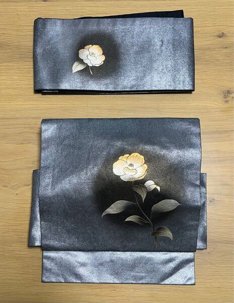 ◆箔使いの花の柄♪正絹つけ帯◆ 上質生地 引き箔 訳あり