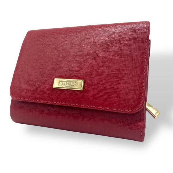 美品 FURLA フルラ 三つ折り 財布 本革 レザー ロゴプレート レッド 赤
