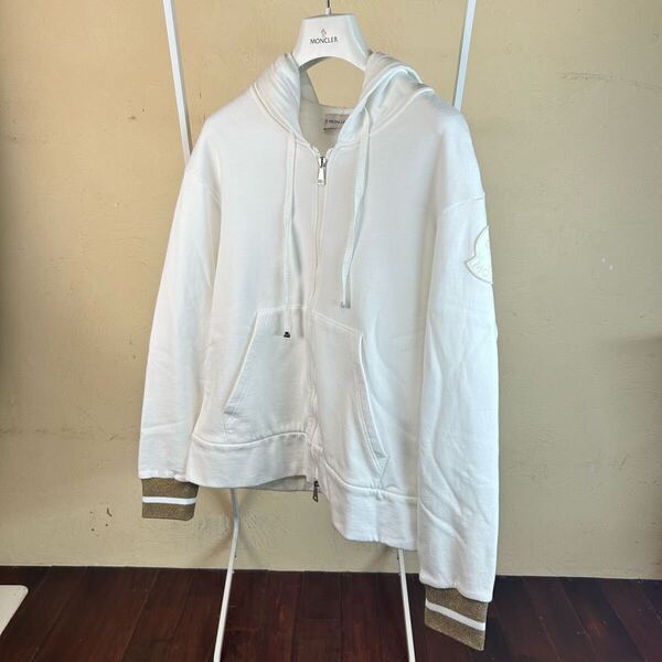 【極美品】MONCLER モンクレールフードパーカー袖ゴールド白M