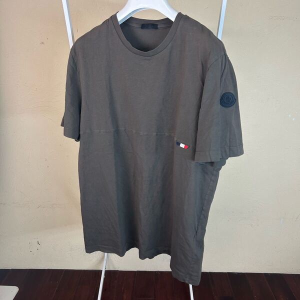 【最安値】MONCLERモンクレールラバーワッペン半袖TシャツカーキM