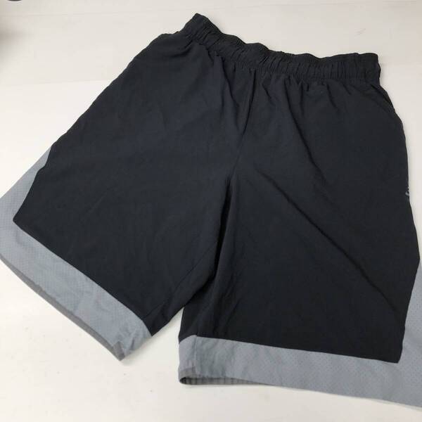 アンダーアーマー UNDER ARMOUR バスケットボール ハーフパンツ 1290556 ブラック Lサイズ