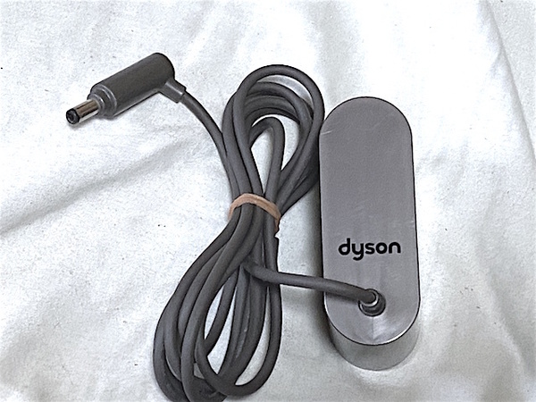 dyson ダイソン 純正 充電器 ACアダプター バッテリーチャージャー 正規品 対応機種 DC58 DC59 DC61 DC62 DC74 V6 V7 V8 動作品 205720-04