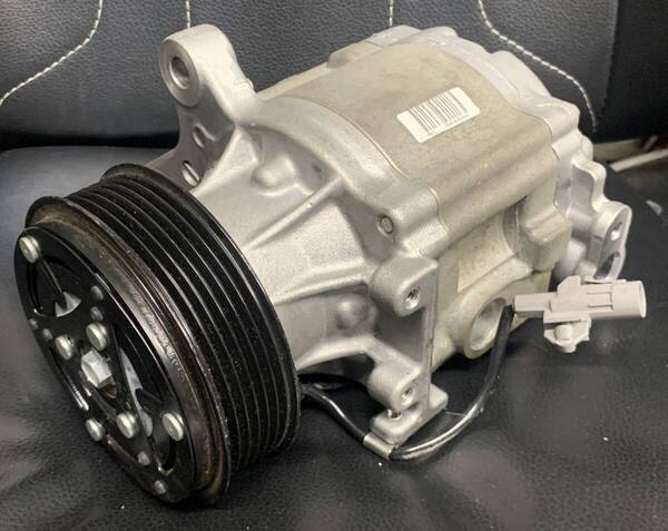 86 ZN6 BRZ ZC6 エアコンコンプレッサー デンソー 447280-3260