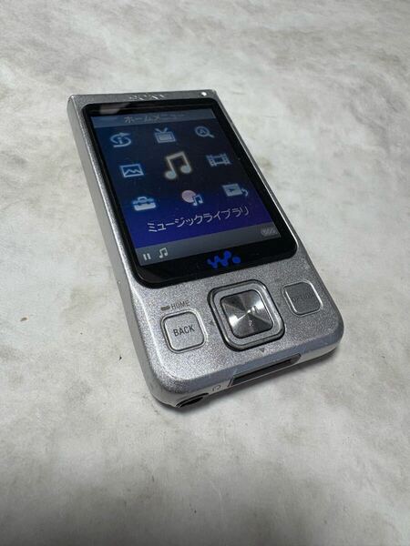 送料無料 ソニー デジタルウォークマン NW-A918♪シルバー 8GB SONYWALKMAN♪即決ポータブルオーディオプレーヤーdigital media player