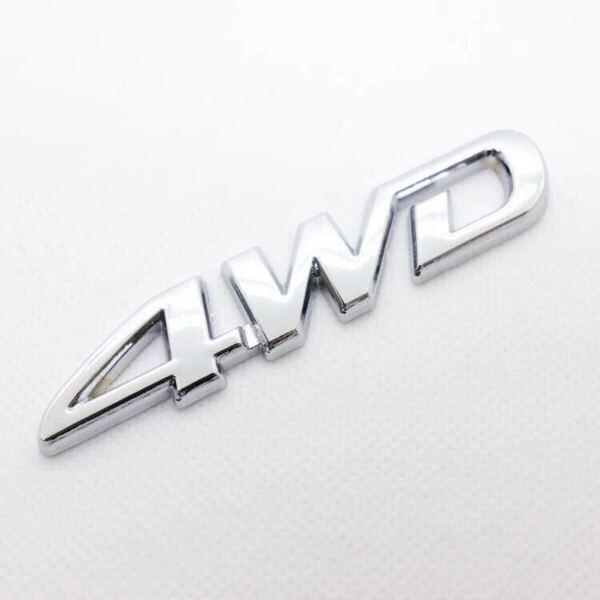 【送料無料】 4WD ロゴ シルバー 3D 立体 エンブレム メタル ステッカー 外装 内装 カスタムパーツ 四駆 車 汎用品 翌日発送