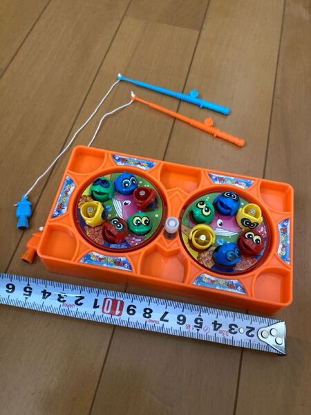 【送料無料】フィッシュゲーム 中古 魚釣り 回転 おもちゃ