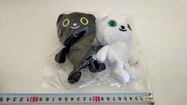 ■送料込 新品 クロネコヤマト クロネコ シロネコ 2匹セット ぬいぐるみ 黒猫 白猫 非売品 ノベルティグッズ 未開封 未使用
