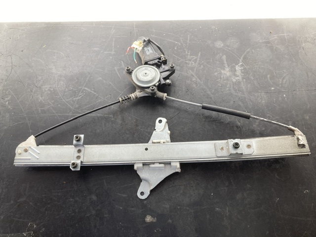 ウィンドウレギュレーター 311070 未使用 ウィンドウレギュレーター 311070 未使用 Amazon.co.jp