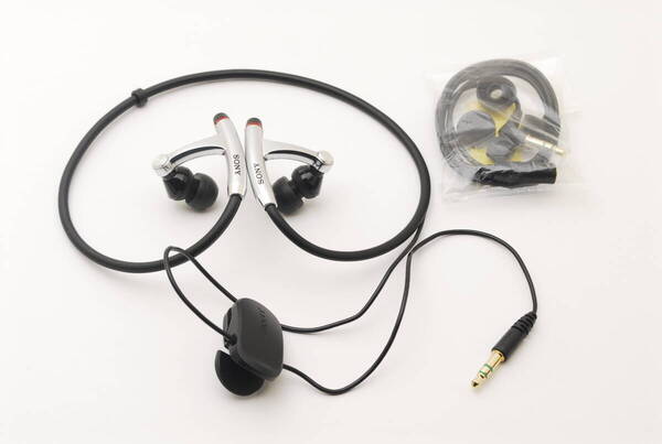 【未使用に近い】SONY MDR-AS50G ソニーのステレオヘッドホン 有線イヤホン シルバー