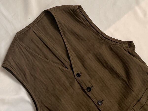 LARDINI 近年モデル ラルディーニ サイズ 46 S~M ジレ ベスト 最高級 カーキ系 コットン リネン イタリア製