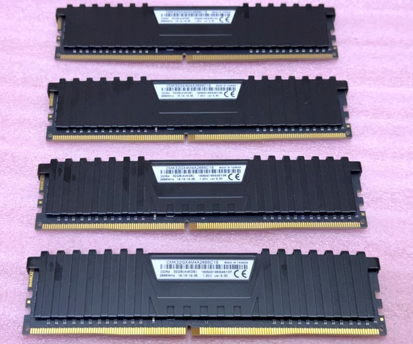 ΦCorsair Vengeance LPX CMK32GX4M4A2666C16 *PC4-21300/DDR4-2666 288Pin DDR4 UDIMM 32GB(8GB x4) 動作品