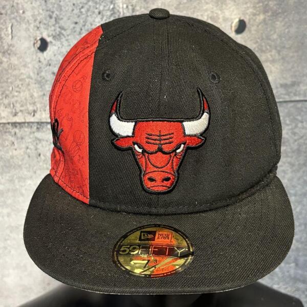 Chicago Bulls Cap NEWERA 59FIFTY 7 3/4 NEW ERA 59FIFTY シカゴ・ブルズ 刺繍ロゴ キャップ ブラック×レッド サイズ7 3/4(約61.5cm)