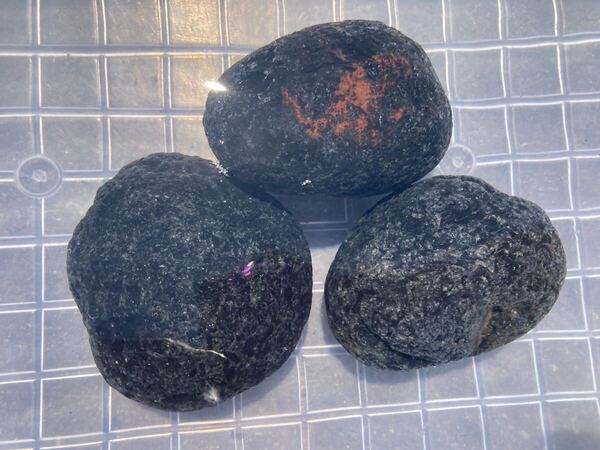 十勝石 黒曜石 天然原石 パワーストン 計約1.2kg 送料無料