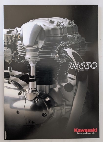 W650 (BC-EJ650A) 車体カタログ 2004年12月 W650 EJ650A 古本・即決・送料無料 管理№ 8257 Q