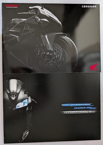 CBR600RR (BC-PC37) 車体カタログ 2005年1月 CBR600RR PC37 古本・即決・送料無料 管理№ 8278 V