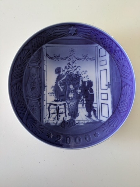 中古 ロイヤルコペンハーゲン イヤープレート 2000年 磁器 Porcelain