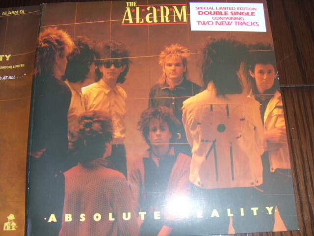 Amazon.co.jp: THE ALARM 1981-1983: ミュージック