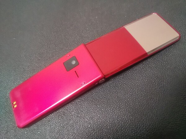 【美品 SIMロック解除 送料無料】docomo arrows ケータイ F-03L 白ロム 防塵 防水 耐衝撃 Wi-Fi Bluetooth ワンセグ 赤外線通信