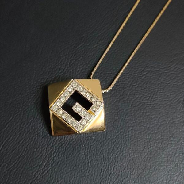 【美品】GIVENCHY ジバンシー ネックレス Gロゴ ゴールド スクエア