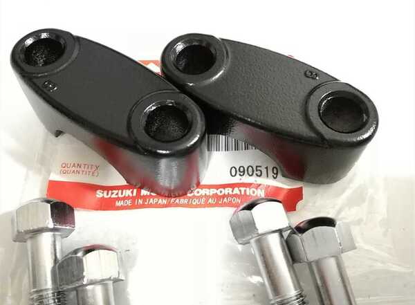 PAYPAY SUZUKI GT250 GT380 GT550 GT750用 純正 ハンドル クランプ ボルト付き
