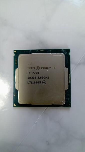 K3770 INTEL CPU CORE i7-7700 3.60GHZ インテル 動作品 現状品 送料無料