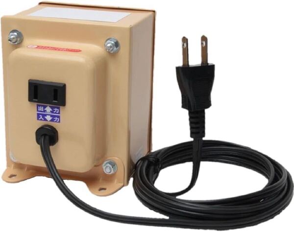 【変圧器】【海外用】 日章工業 ダウントランス 定格容量1100W 変換電圧110V/120V/127V→100V NDF-1100U