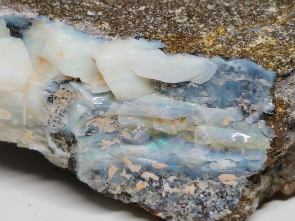 【ボルダー】◆183g◆ オパール 蛋白石 原石 鑑賞石 自然石 天然石 誕生石 宝石 水石 鉱物 鉱石 置物 インテリア