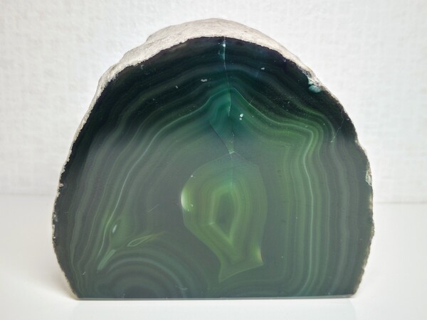 【緑メノウ】◆1.1kg◆ 瑪瑙 メノウ アゲート 原石 鑑賞石 自然石 天然石 誕生石 宝石 水石 鉱物 鉱石 置物 インテリア