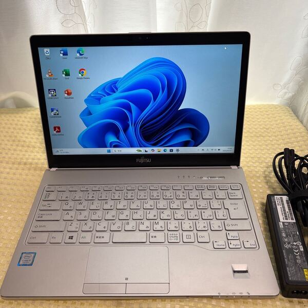 FUJITSU LIFEBOOK SH75/B1 FMVS75BUV1 第7世代Core(TM) i5-7200Uメモリ8GB 新品SSD256GB Windows11 Office2021