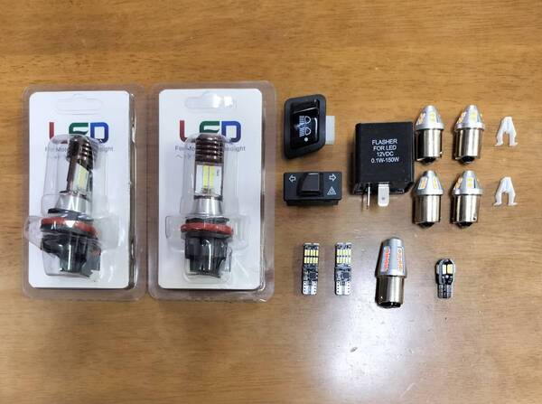 最も良かった3代目モデル! PCX125 PCX150 JF28 KF12 等に! HS5 LED ヘッドライト フルセット 機能追加スイッチ付き