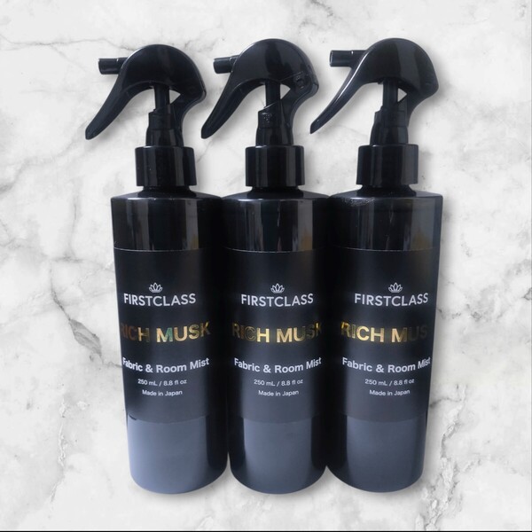 【3本セット 新品未開封品】FIRSTCLASS ファーストクラス ファブリック&ルームミスト リッチ ムスクの香り 250ml 送料無料