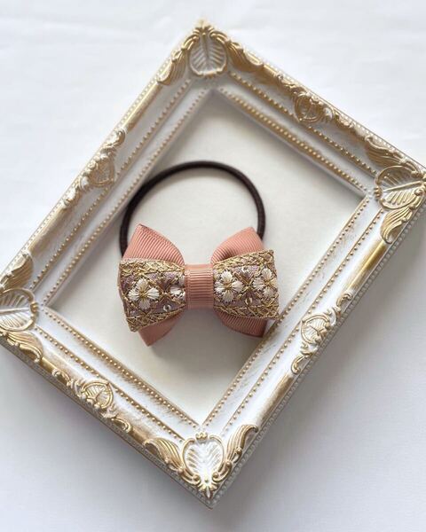 ★★ハンドメイド86 ヘアゴム リボン インド刺繍リボン ヘアアクセサリー★★