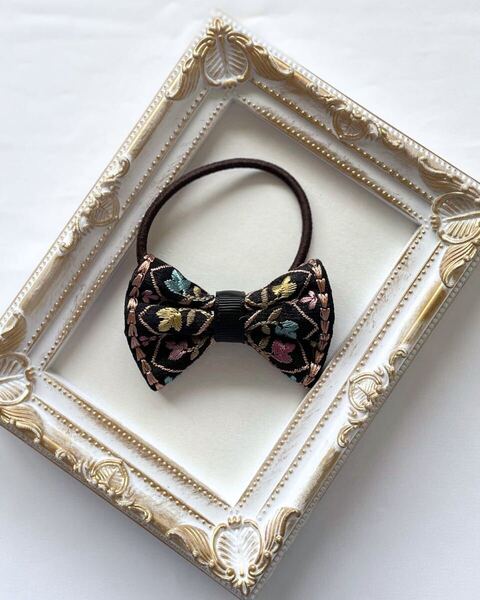 ★★ハンドメイド100 ヘアゴム リボン インド刺繍リボン ヘアアクセサリー★★