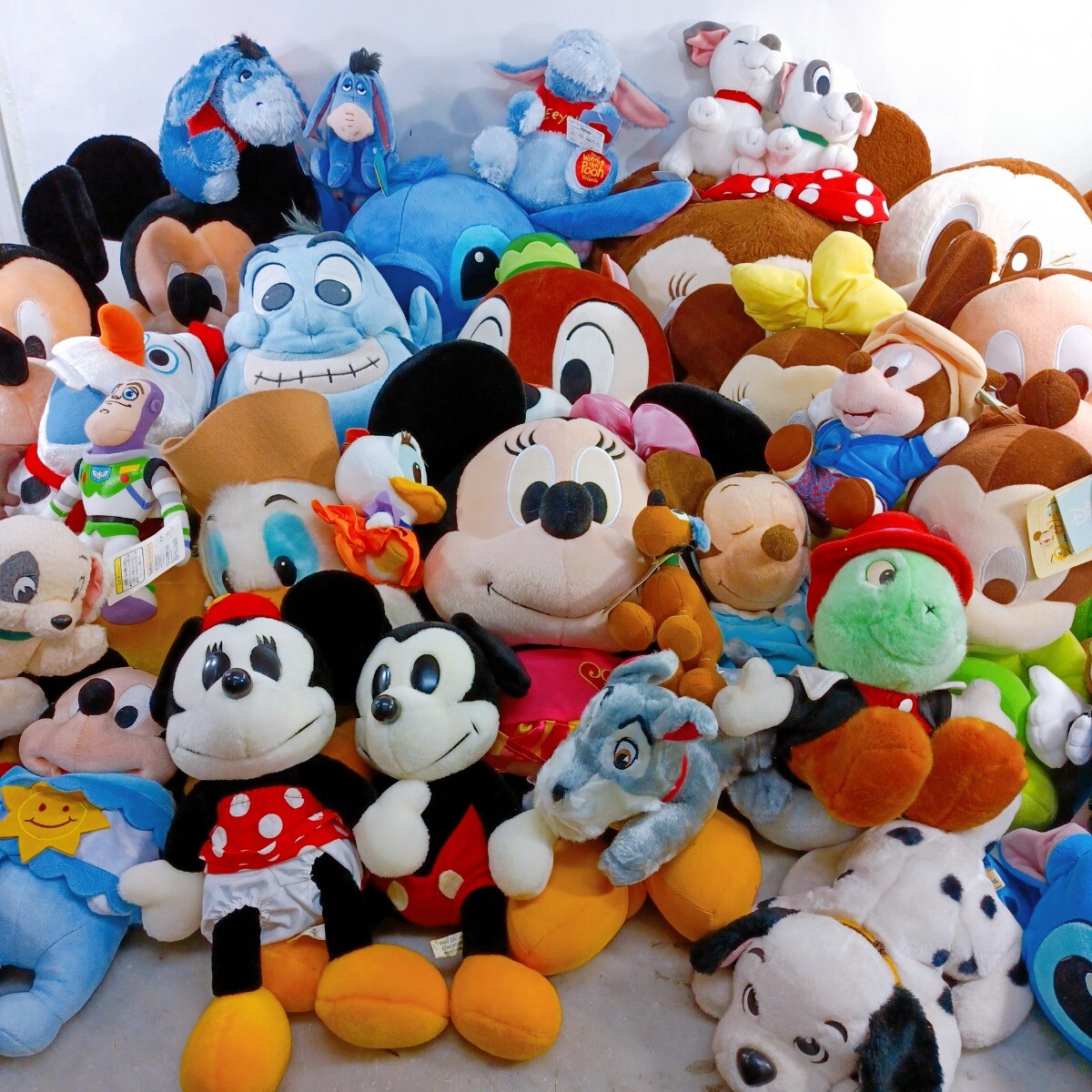 Disney - 【1500円〜】ディズニー ぬいぐるみ まとめ売りの通販