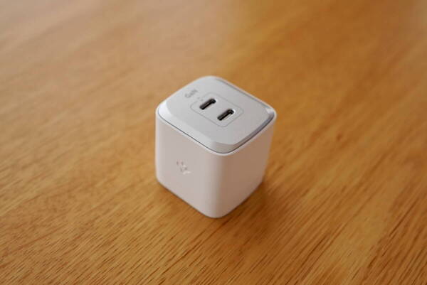 即決☆美品☆送料無料☆Spigen 35W 2ポートUSB-C 急速充電器