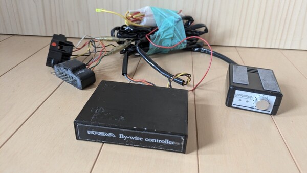 スロコン ポン付け! レガシィ bl5 bp5 PROVA プローバ バイワイヤーコントローラー 調整式