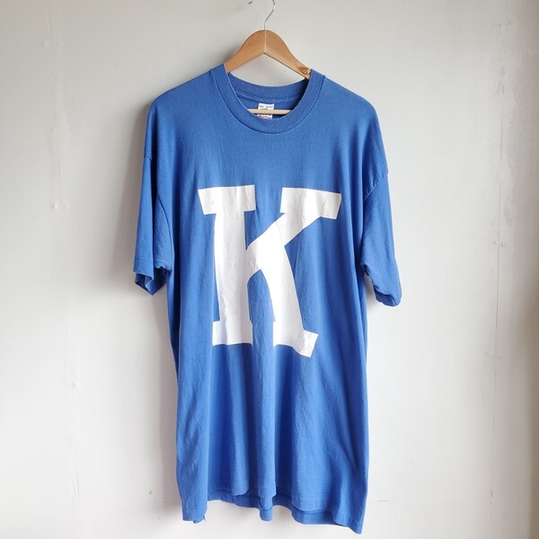 I10◆【sizeXXL】90s USA製 FRUIT OF THE LOOM アルファベット プリントTシャツ 半袖 水色 白 K vintage 中古 USED 古着