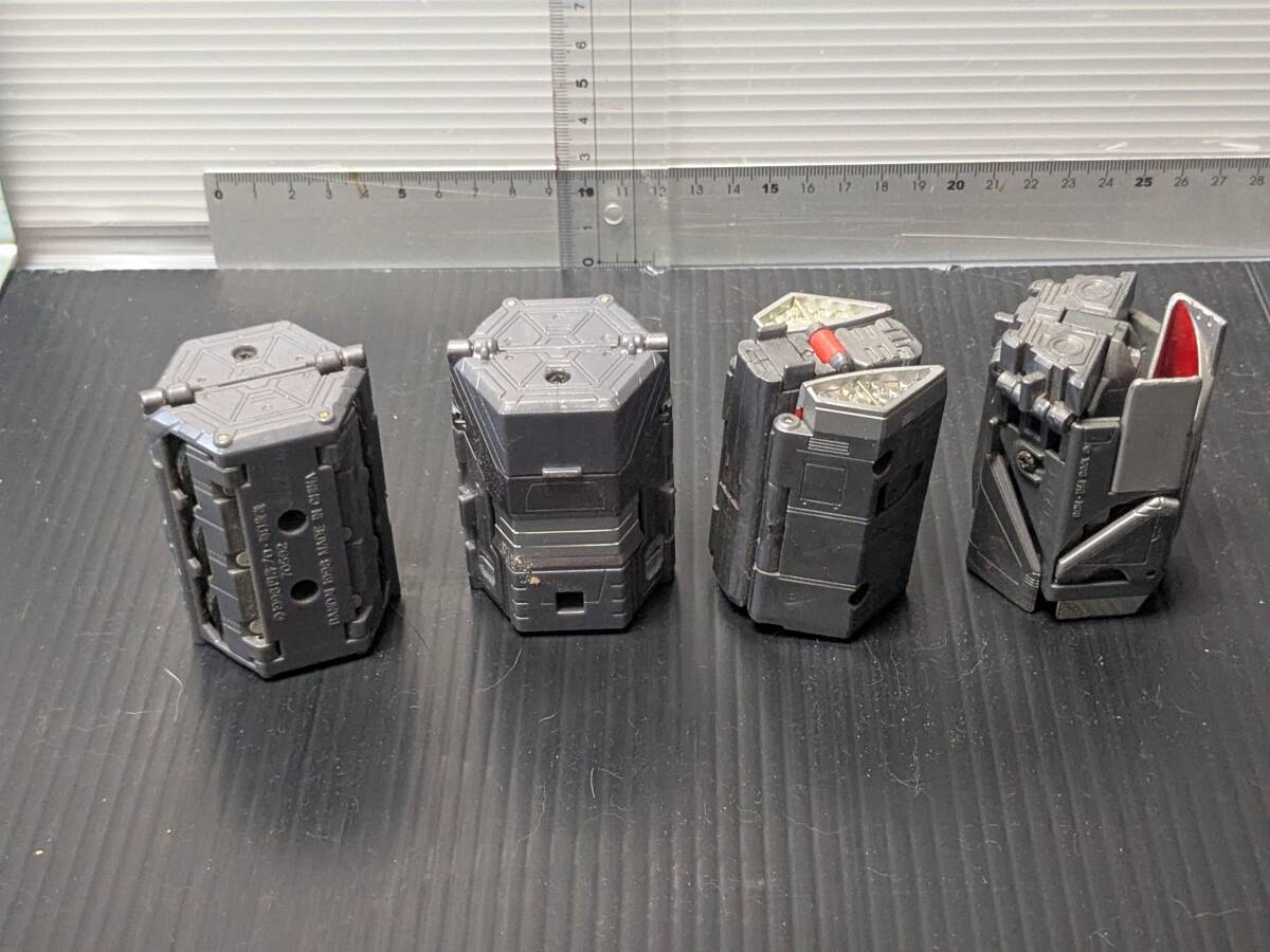 Yahoo!オークション -「ウルトラマンガイア コンテナ」の落札