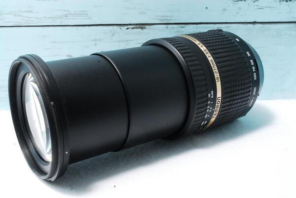 超万能手振れ補正ニコン用18-270mmズームNikon