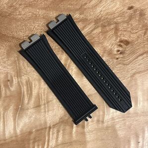未使用☆ HUBLOT ウブロ ウニコ ワンクリック 45ミリ 44ミリ ストラップ ブラック ラバー unico ベルト 黒 ビッグバン 定価66000円 箱付き