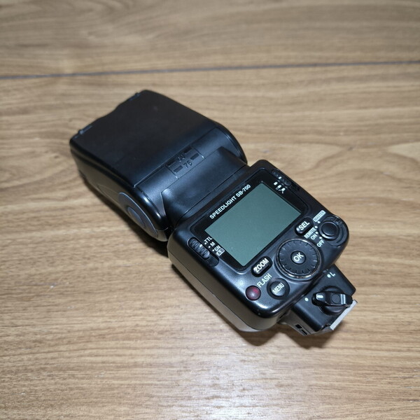 Nikon SB-700 ストロボ フラッシュ スピードライト