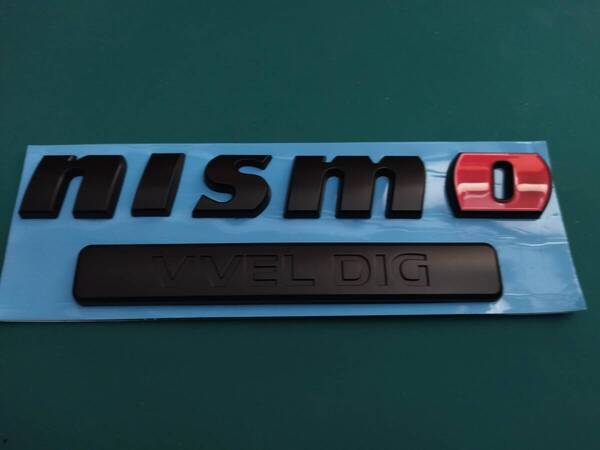【ゆうパケット送料込】NISMO VVEL DIG 3Dエンブレム マットブラック 横19cm×縦6.8cm×厚さ4mm ③ ニッサン パトロール