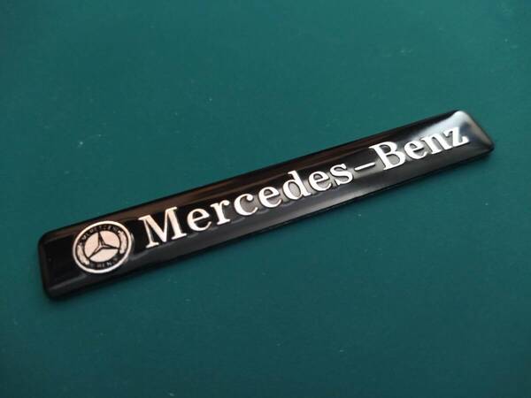 【ゆうパケット送料込】Mercedes-Benz(メルセデスベンツ) エンブレムプレート ブラック 縦1.3cm×横8.5㎝ ⑦ AMG