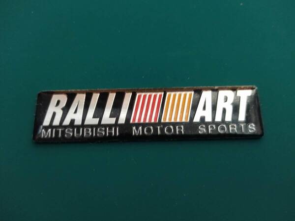 【ゆうパケット送料込】RALLIART(ラリーアート) エンブレムプレート 横8.5cm×縦2.2cm×厚さ1mm ② 三菱