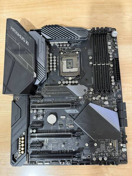 Z390マザーボード ROG MAXIMUS XI HERO (WI-FI