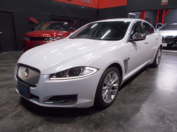 XJ（ジャガー）XJR 4．0スーパーチャージドV8（1999年