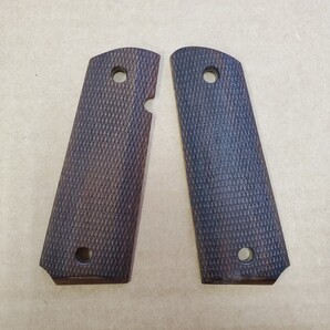 アルタモント木製グリップ 1911フルサイズ用フルチェッカー スーパーウォールナット