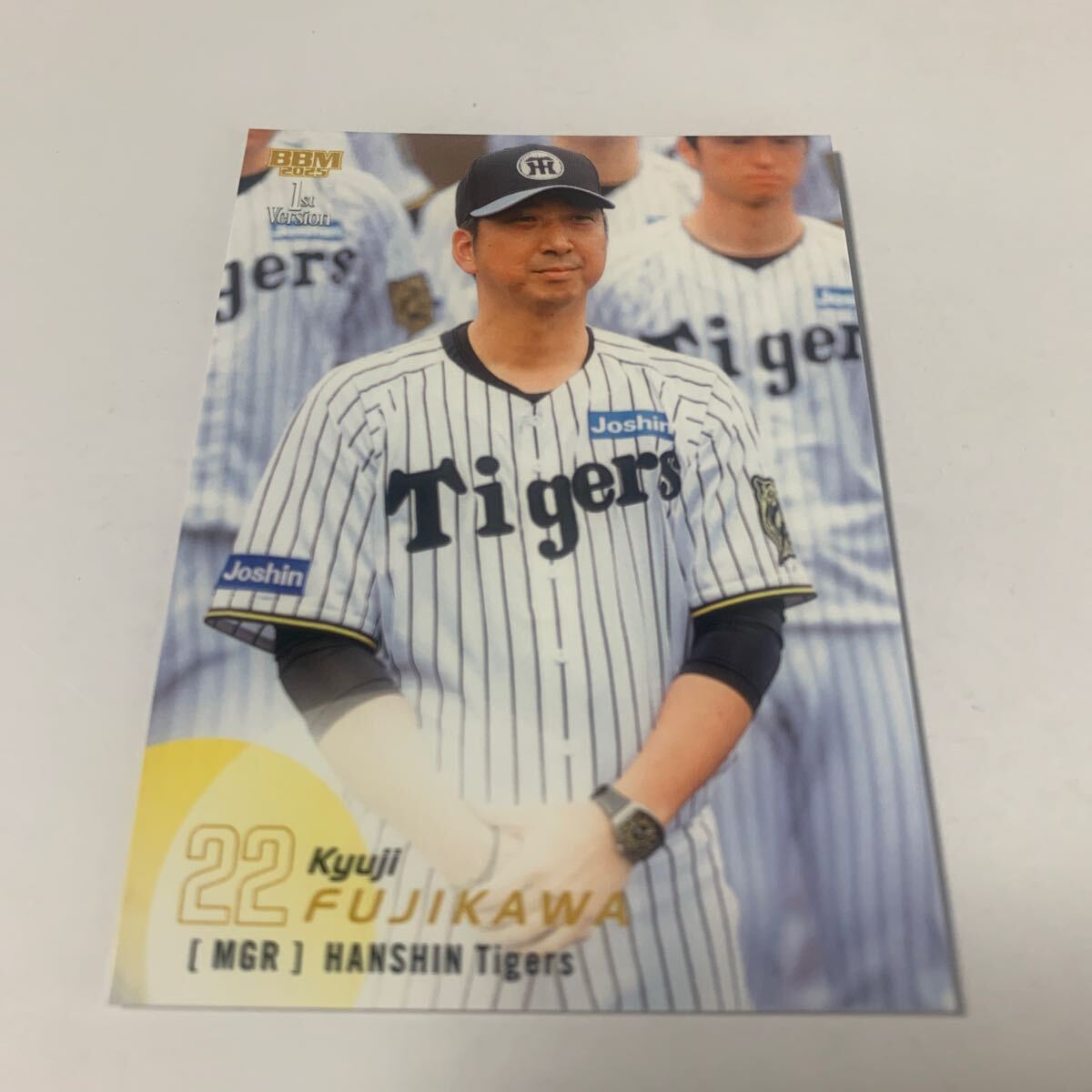 岩佐歩夢 2022TOPPSクロームリフラクター 直筆サインカード